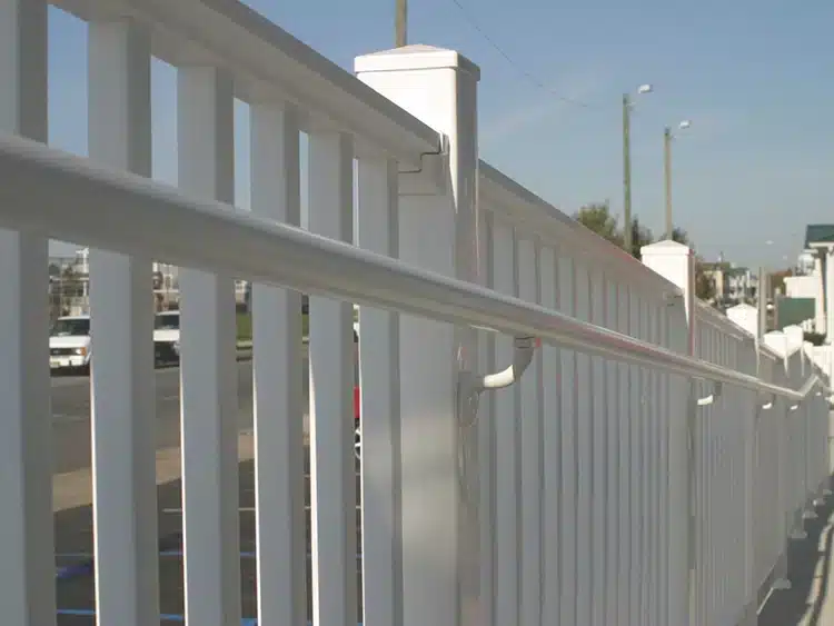 ADA-vy3 Photo of vinyl deck railing