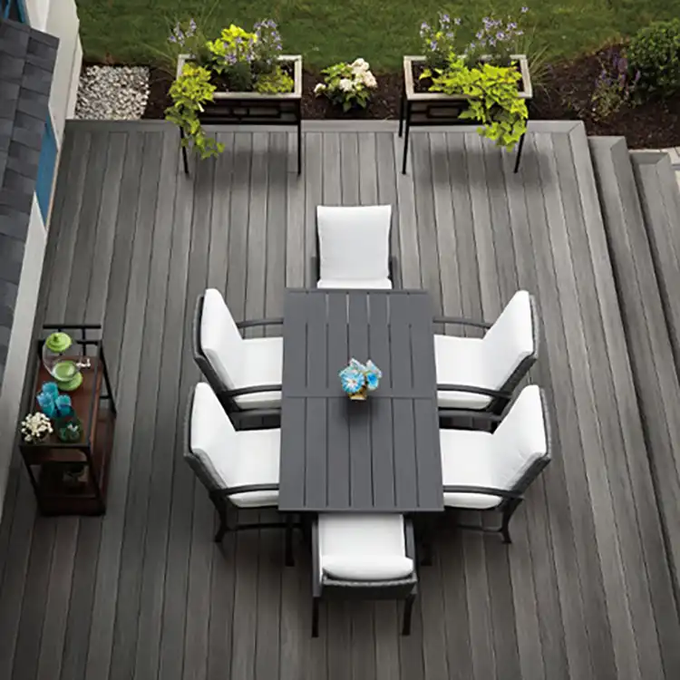 Landmark-Castle-Gate-Timbertech-AZEK-Beauty Photo of deck made of TimberTech Landmark Collection deck boards