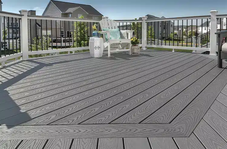 Photo of deck with Trex Select deck boards