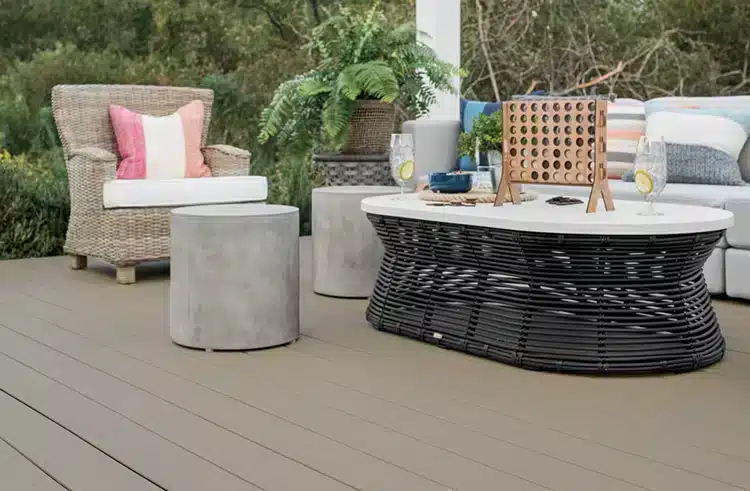 trn-newport-012-rs-dream-home-pergola-noshade-sitting-area_Article-Image-Main copia Photo of deck with Trex Transcend deck boards